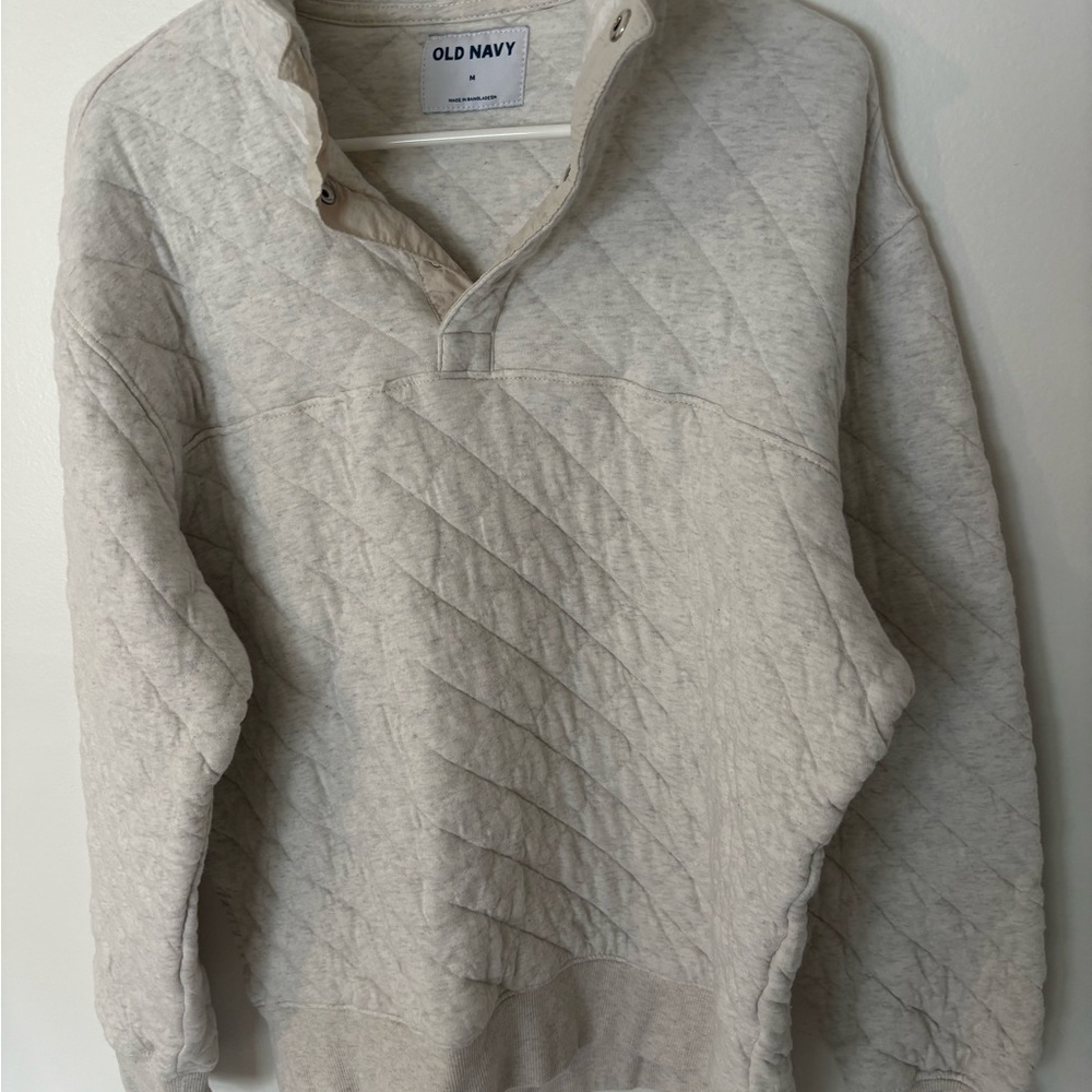 Old Navy Women's Light Gray Quilted Sweater